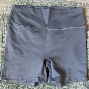 Fleo True High Contour Gray Shorts